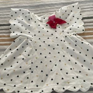 Isaac mizrahi girls dress. Dress is new. Black and gold hearts